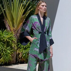 Niluu LENNON AMARA MINI KIMONO ROBE - OS - NWT in Box